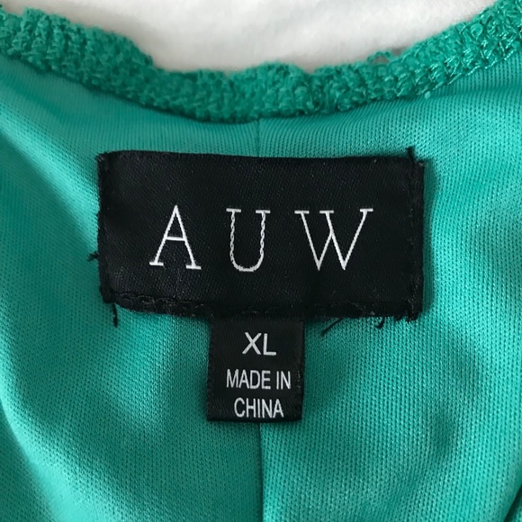 Green crochet sleeveless hi-lo hem dress - Picture 3 of 4